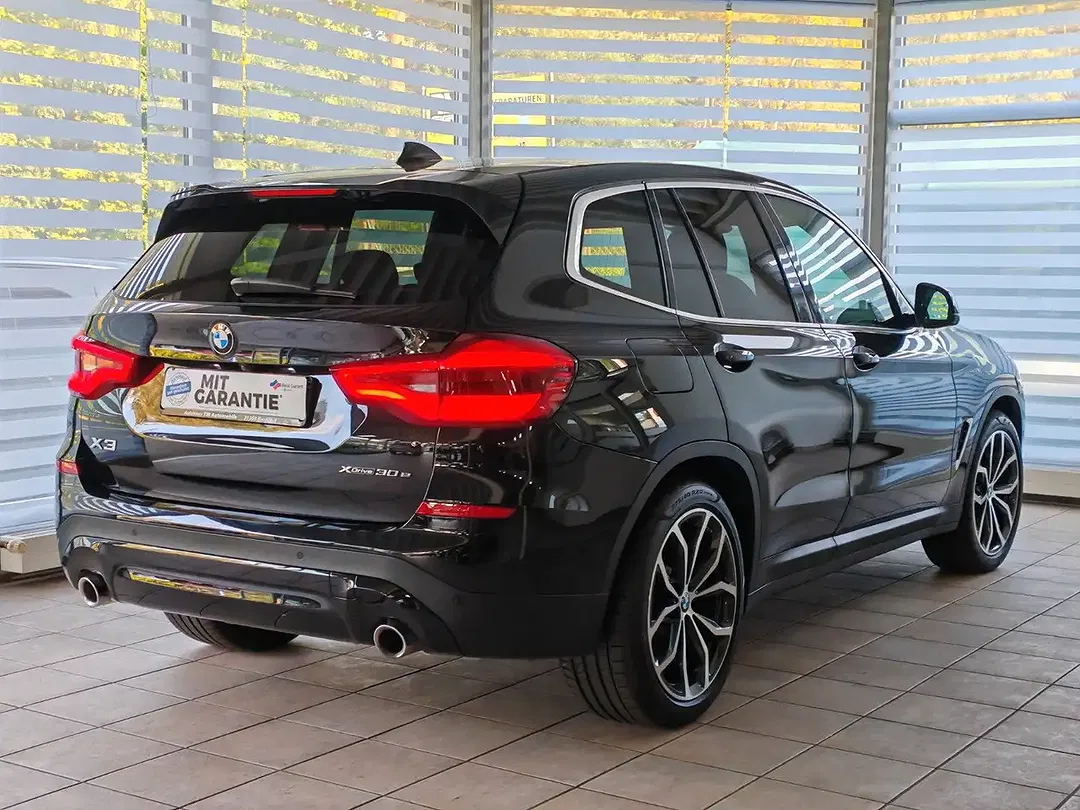 BMW X3 - Thumbnail 4