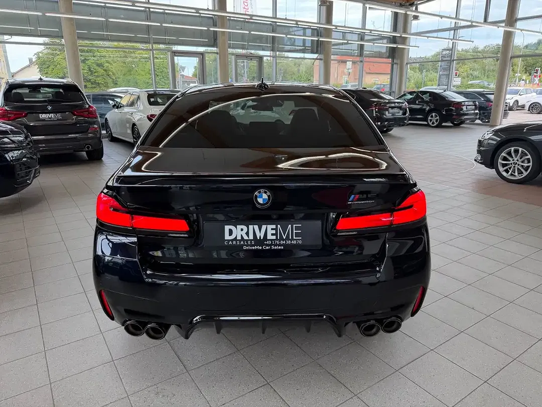 BMW M5 - Thumbnail 9