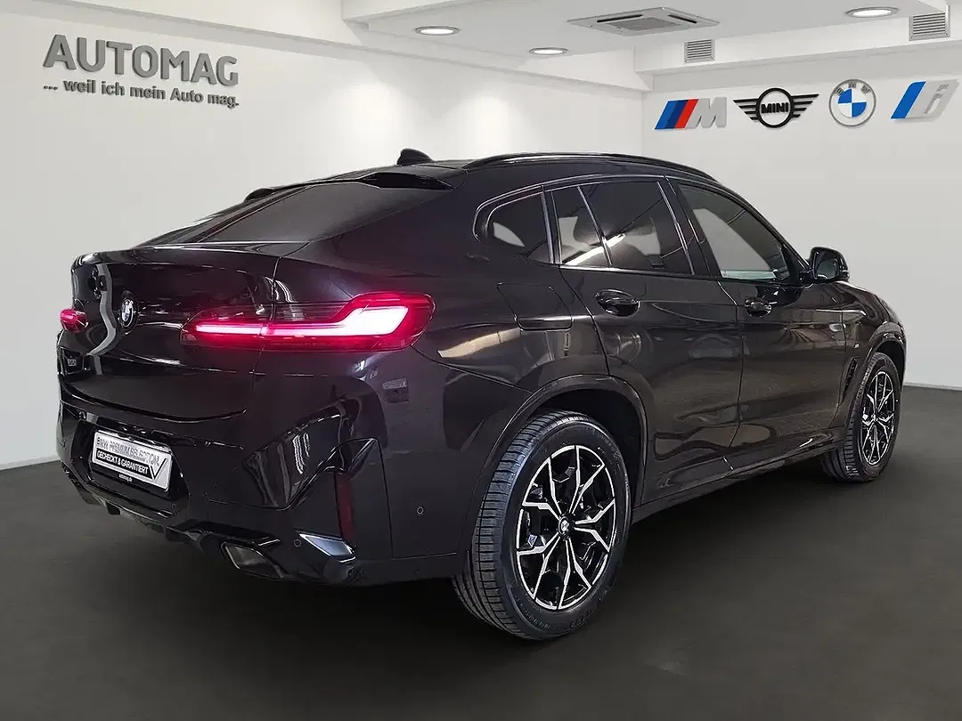 BMW X4 - Thumbnail 3
