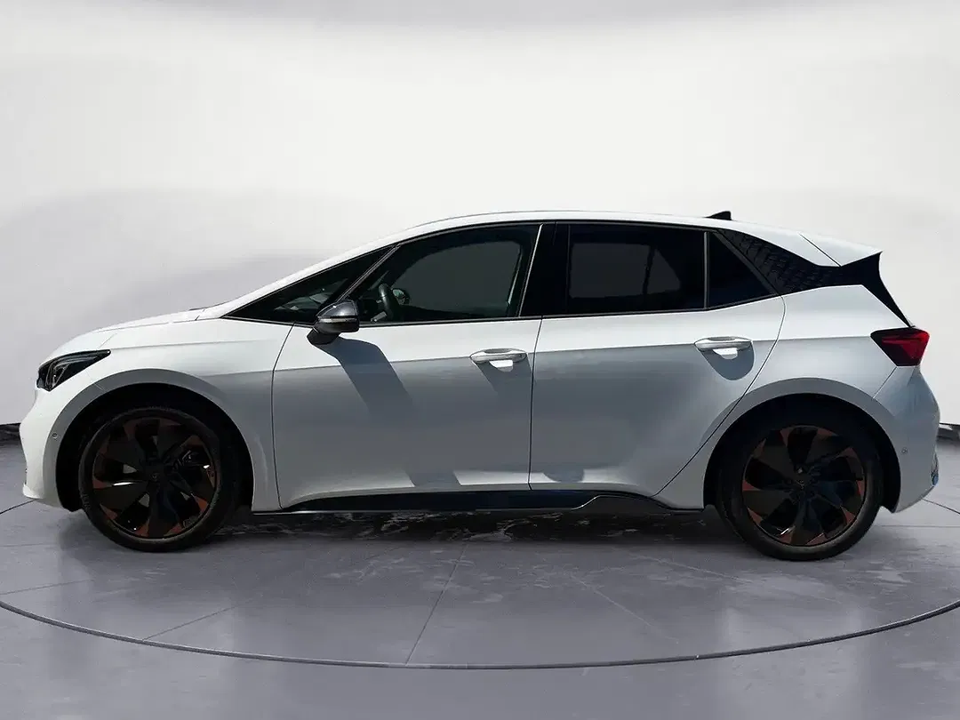 CUPRA Born - Thumbnail 2