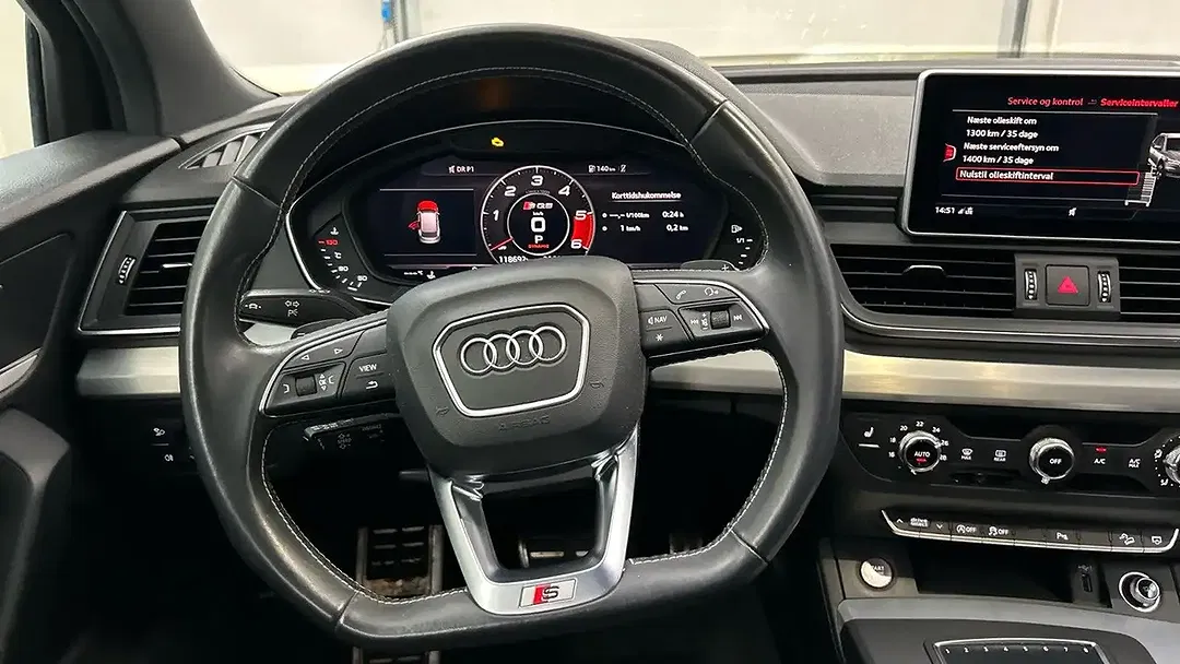 Audi SQ5 - Thumbnail 8