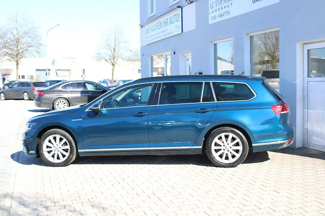 Volkswagen Passat Variant - Thumbnail 10