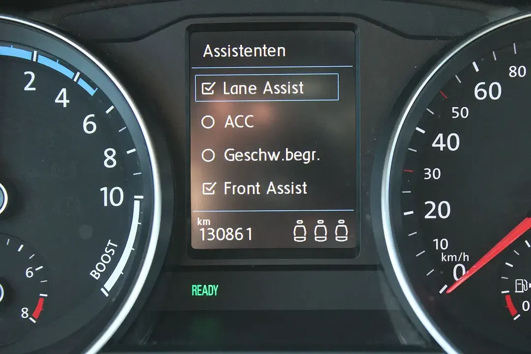 Volkswagen Passat Variant - Thumbnail 14