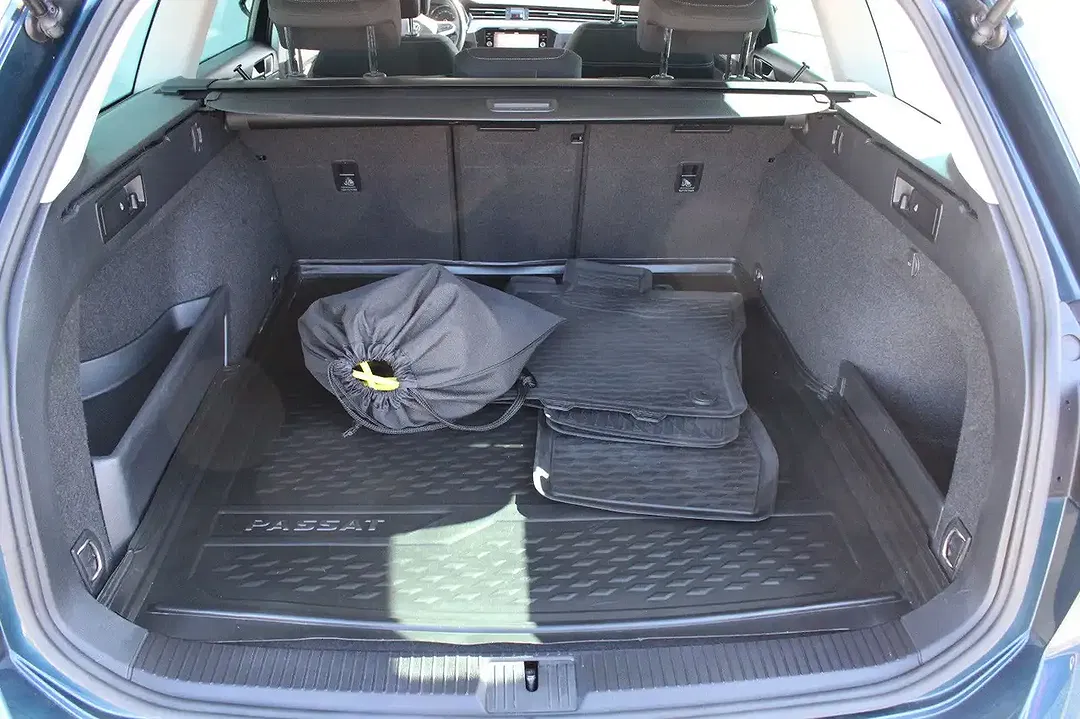 Volkswagen Passat Variant - Thumbnail 8