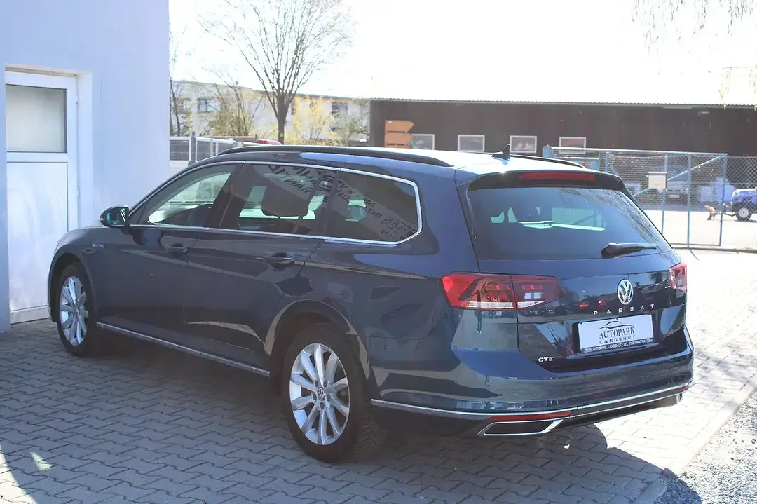 Volkswagen Passat Variant - Thumbnail 9