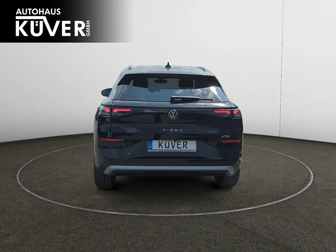 Volkswagen T-Roc - Thumbnail 5
