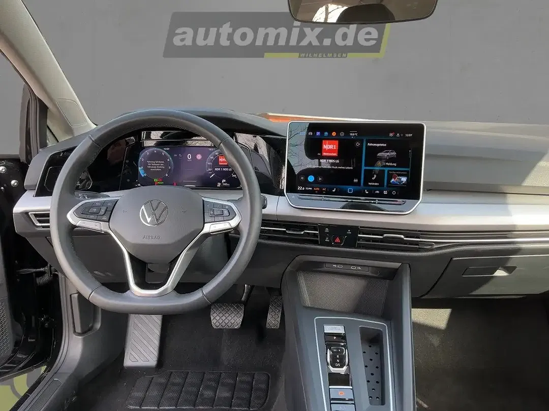 Volkswagen Golf - Thumbnail 8