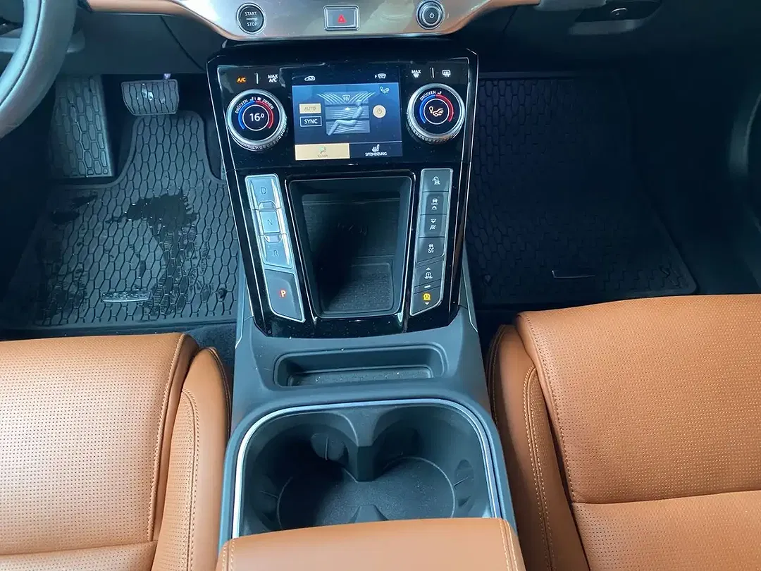 Jaguar I-Pace - Thumbnail 9