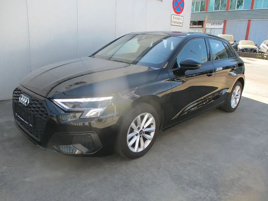 Audi A3 30 TFSI Sportback Base - foto 1