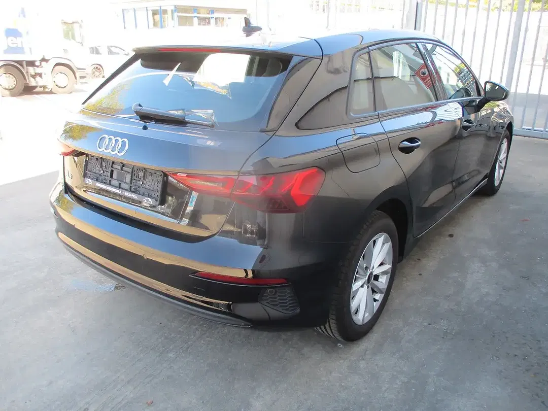 Audi A3 - Thumbnail 3