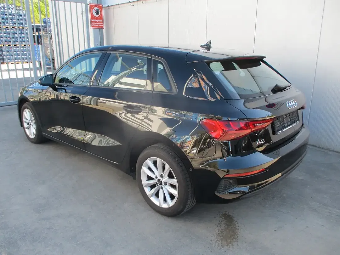 Audi A3 - Thumbnail 4