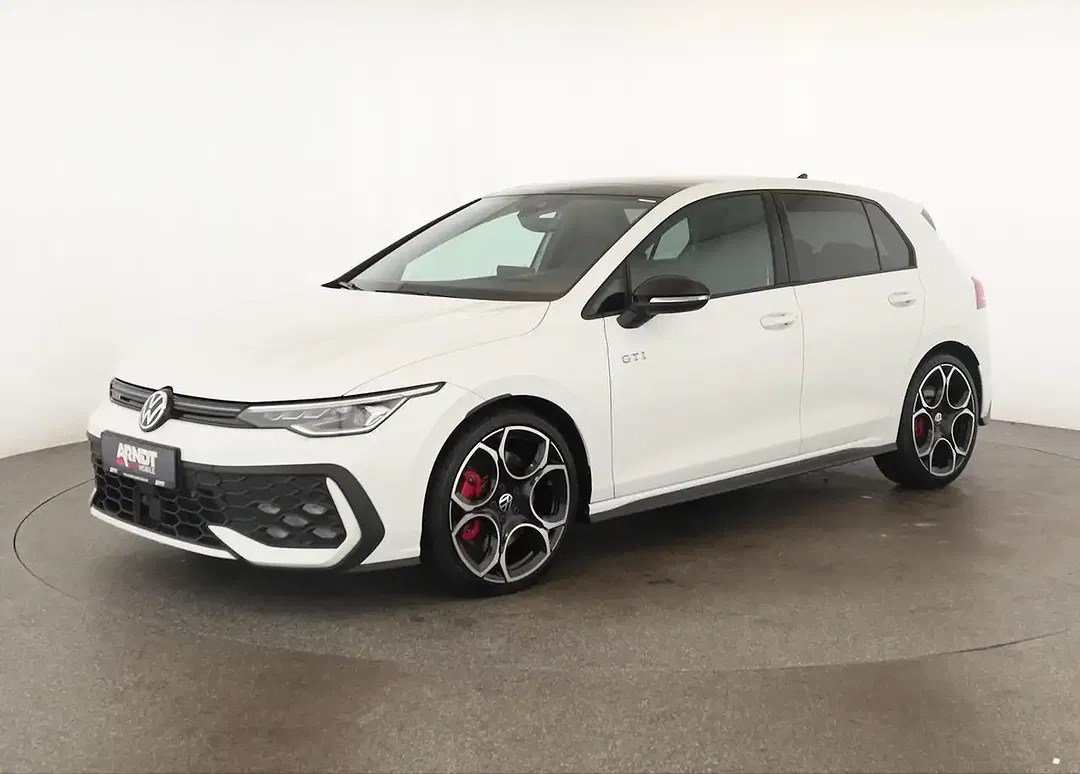 Volkswagen Golf - Thumbnail 2