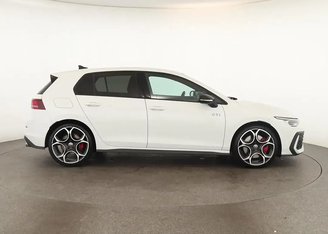 Volkswagen Golf - Thumbnail 4