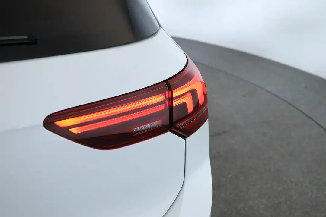 Volkswagen Golf - Thumbnail 7