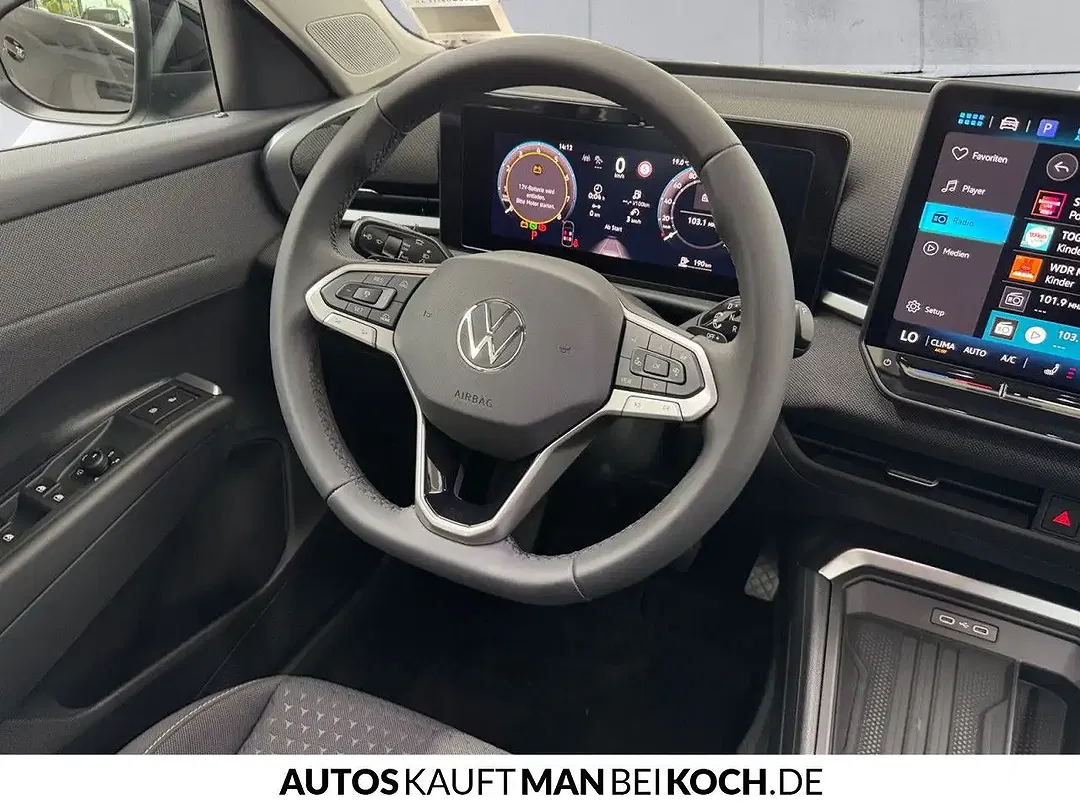 Volkswagen T-Roc - Thumbnail 8