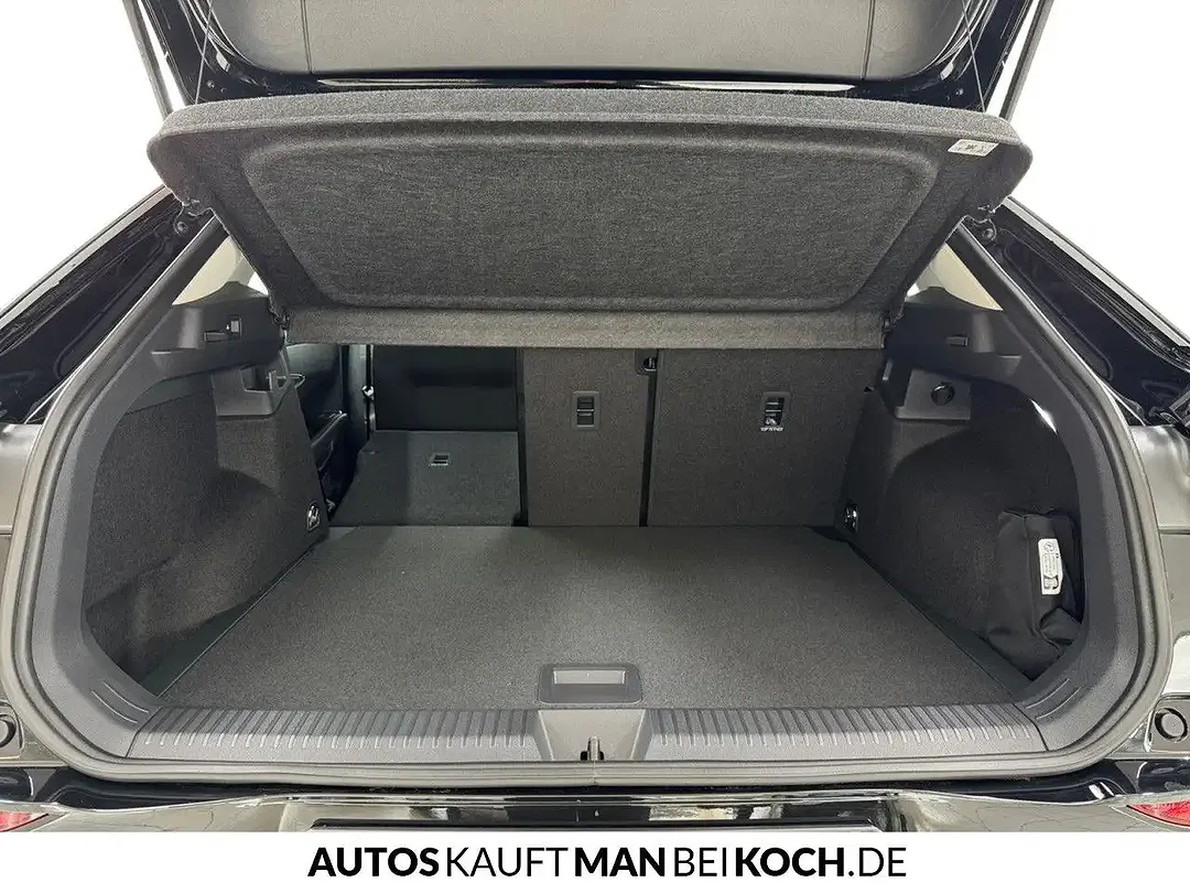 Volkswagen T-Roc - Thumbnail 13