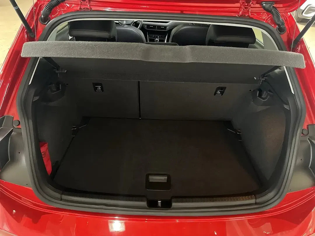 Volkswagen Polo - Thumbnail 5