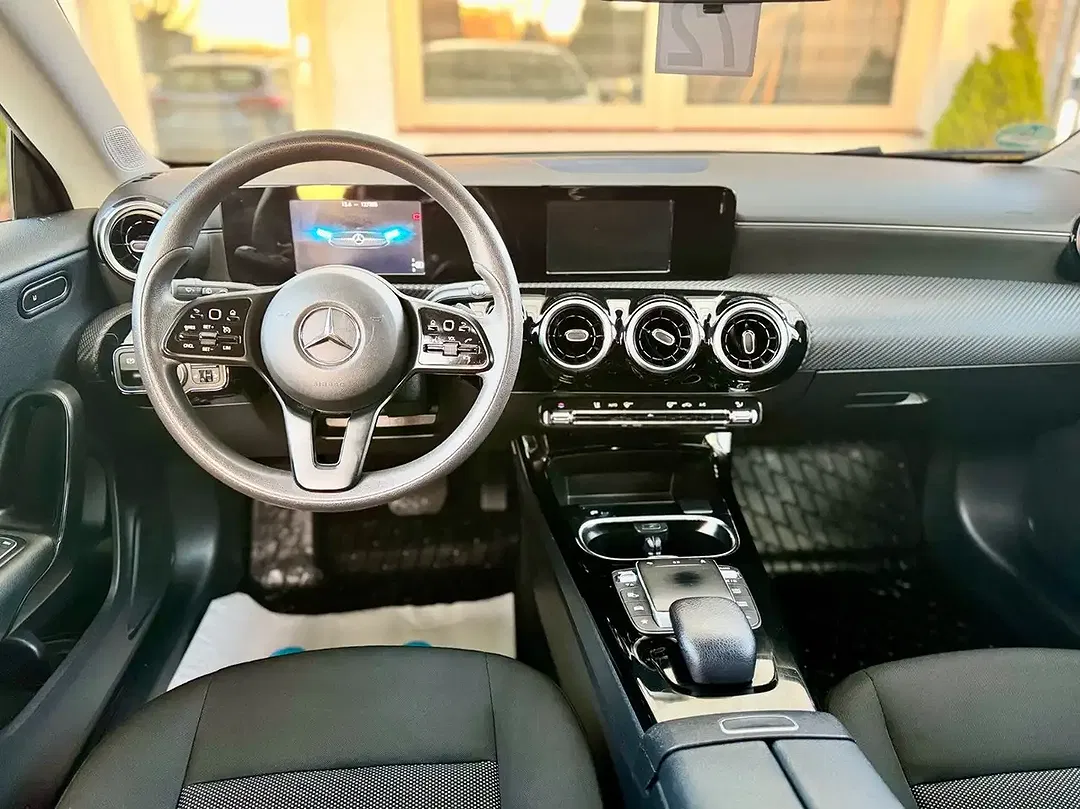 Mercedes-Benz CLA 200 - Thumbnail 8