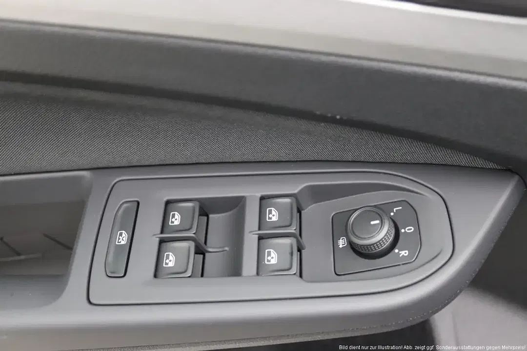Volkswagen Golf Variant - Thumbnail 13