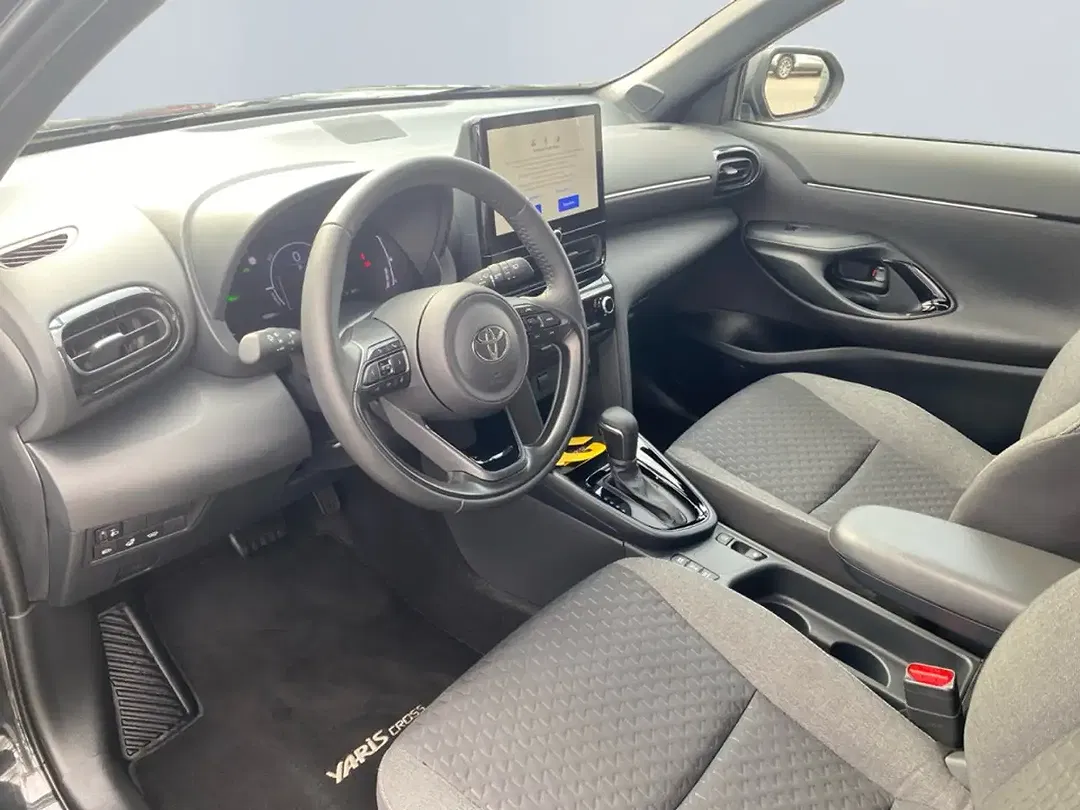 Toyota Yaris Cross - Thumbnail 7