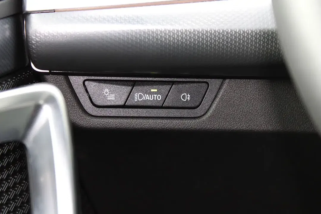 BMW X1 - Thumbnail 10