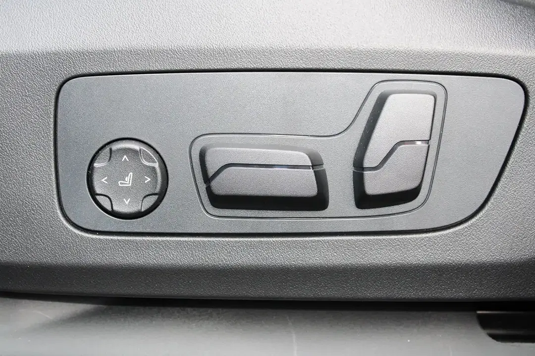 BMW X1 - Thumbnail 8
