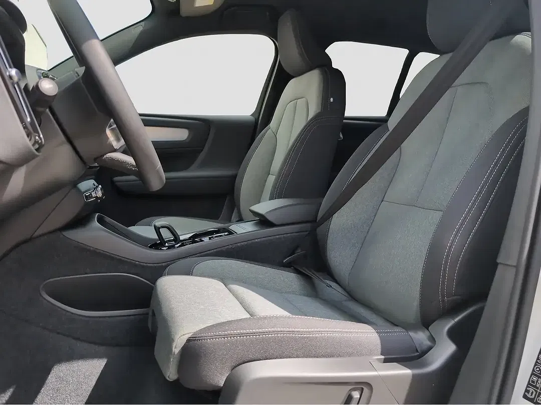 Volvo XC40 - Thumbnail 10