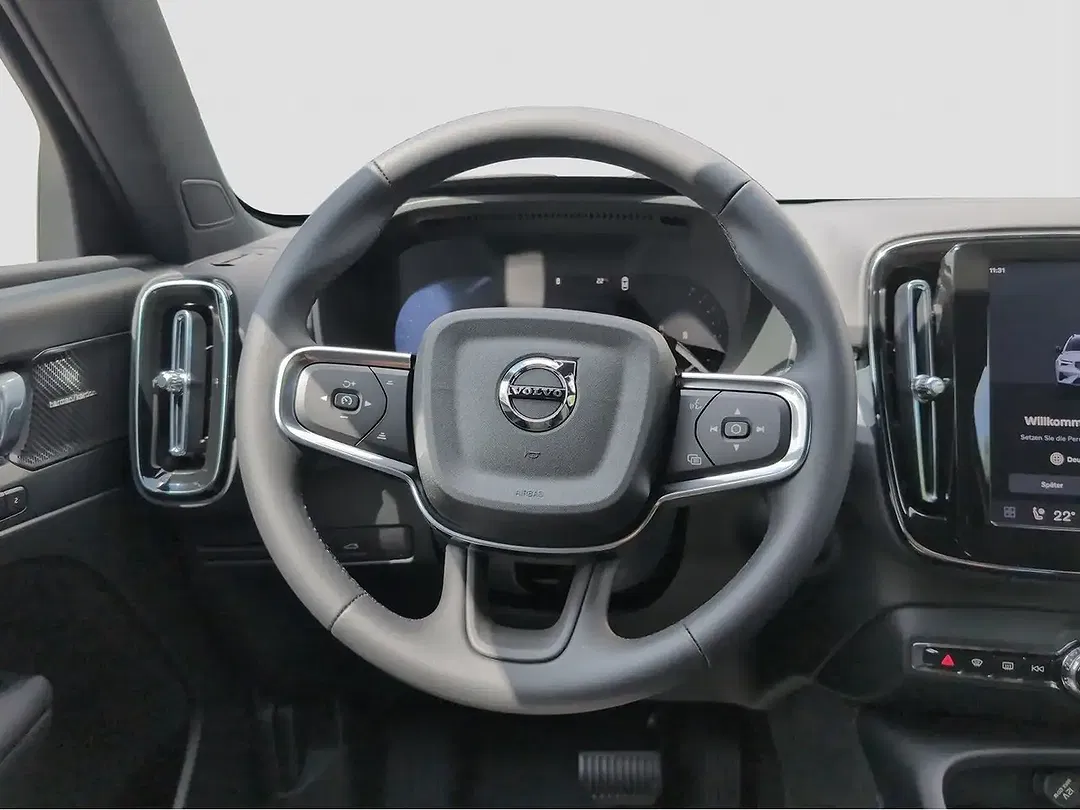 Volvo XC40 - Thumbnail 4