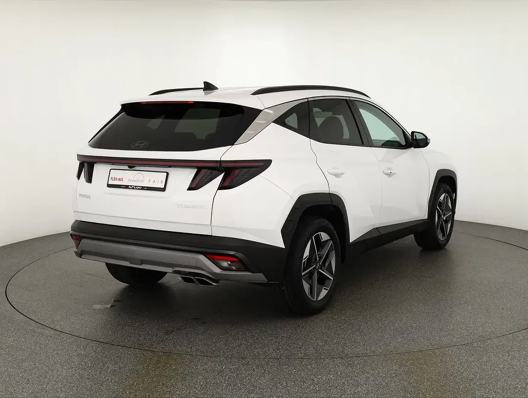 Hyundai TUCSON - Thumbnail 5