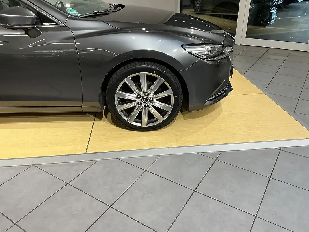 Mazda 6 - Thumbnail 5