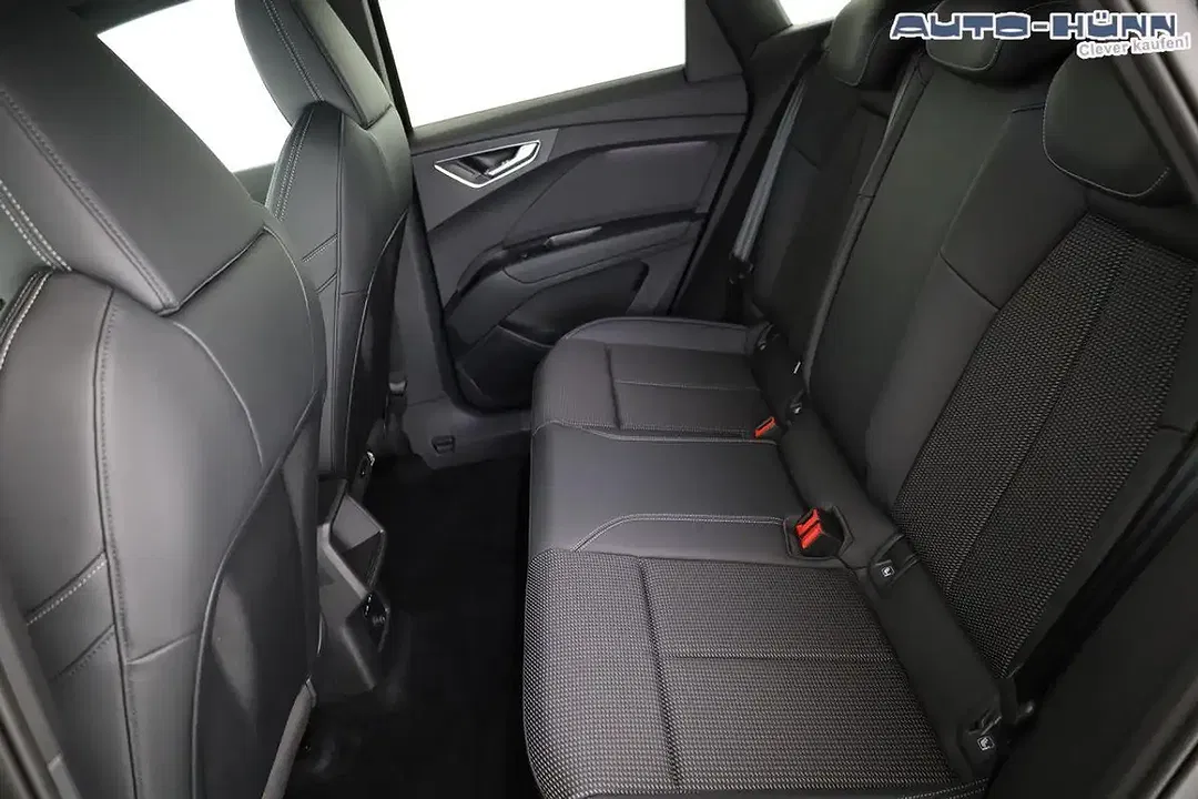 Audi Q4 e-tron - Thumbnail 13