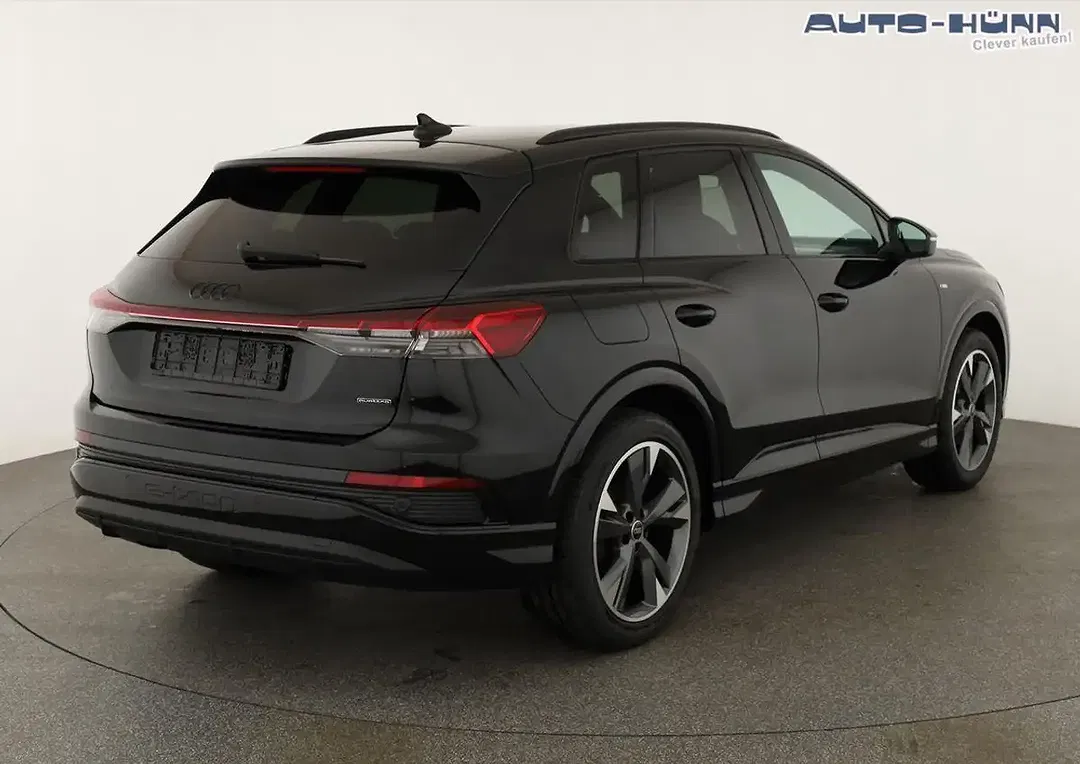 Audi Q4 e-tron 45 quattro Matrix LED Base S line - foto 2