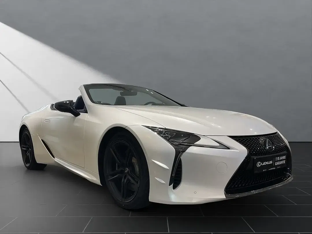 Lexus LC 500 - Thumbnail 6