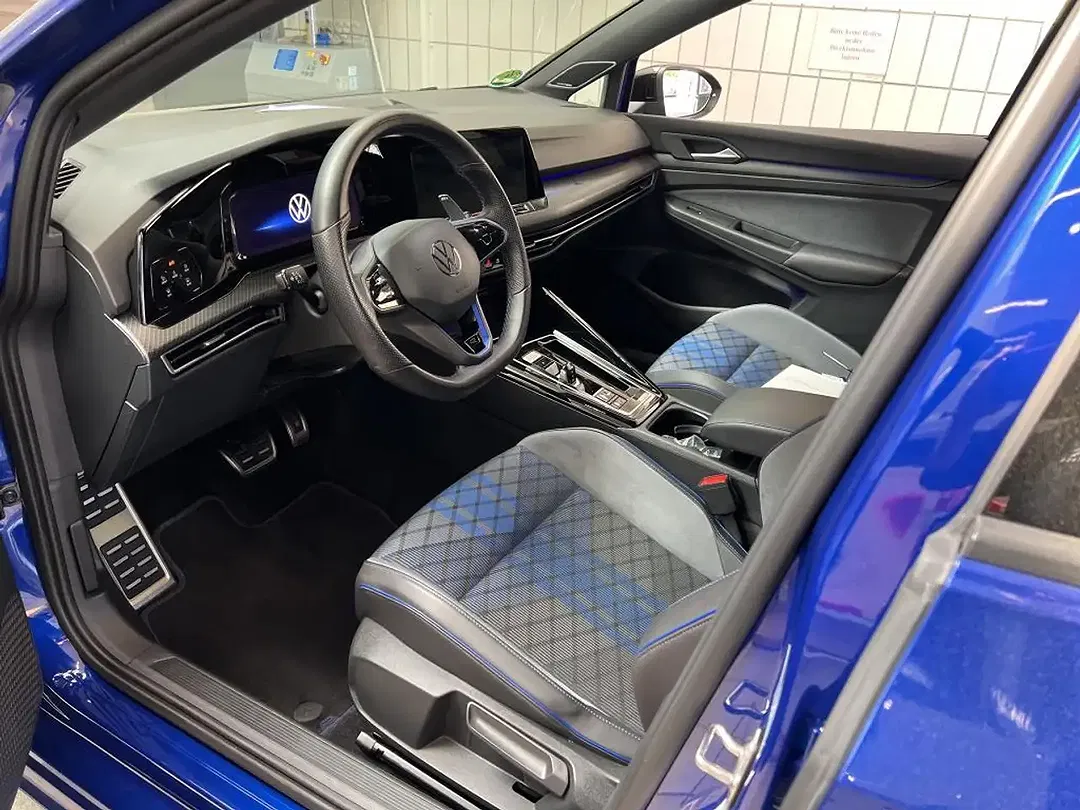 Volkswagen Golf - Thumbnail 8