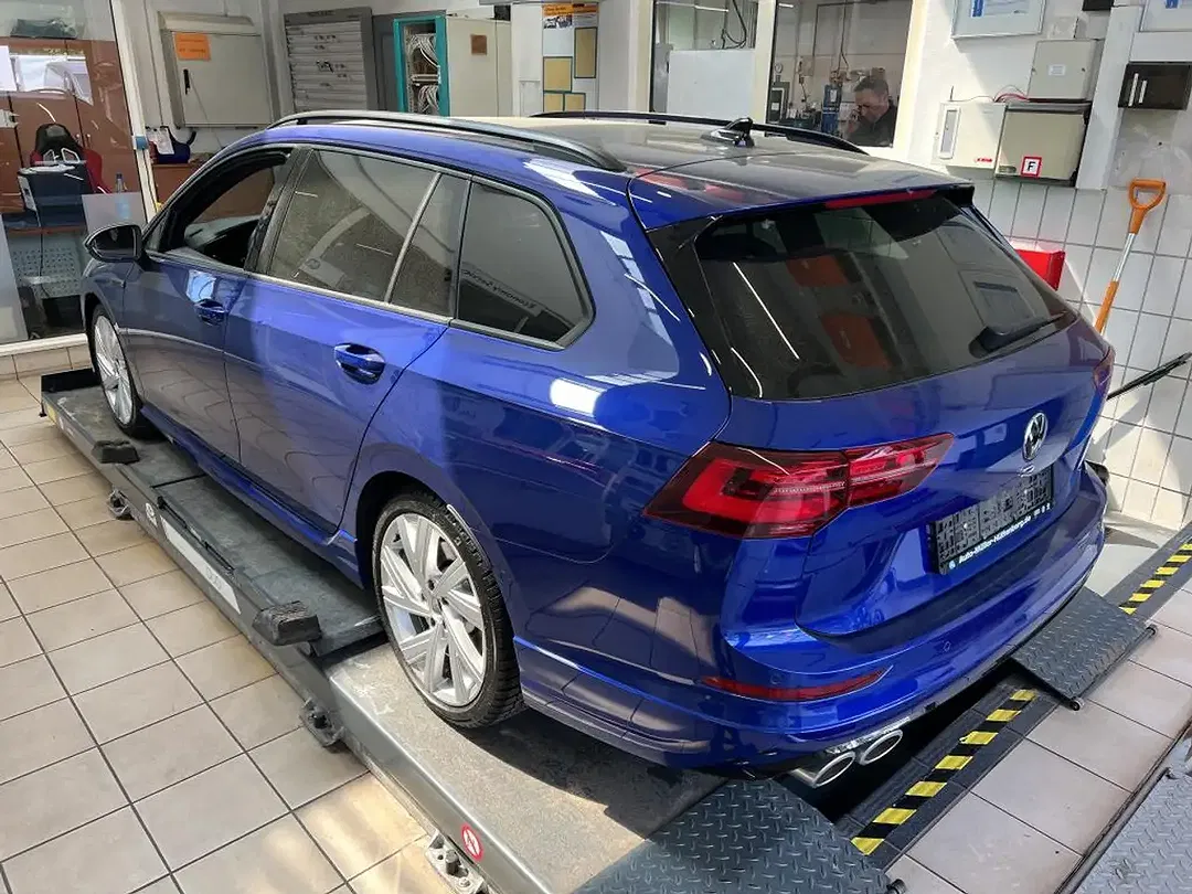 Volkswagen Golf - Thumbnail 6