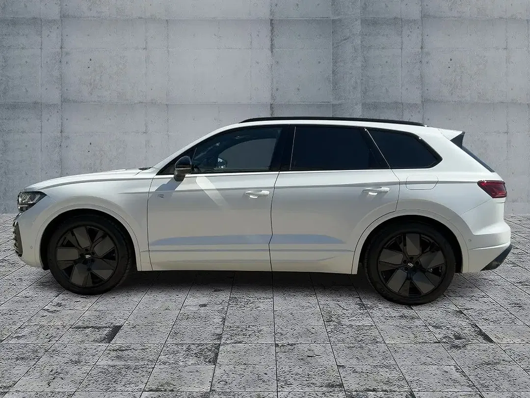 Volkswagen Touareg - Thumbnail 3