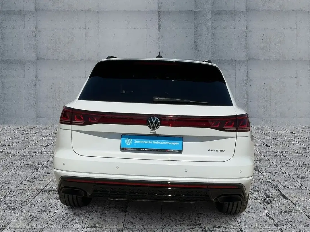 Volkswagen Touareg - Thumbnail 4