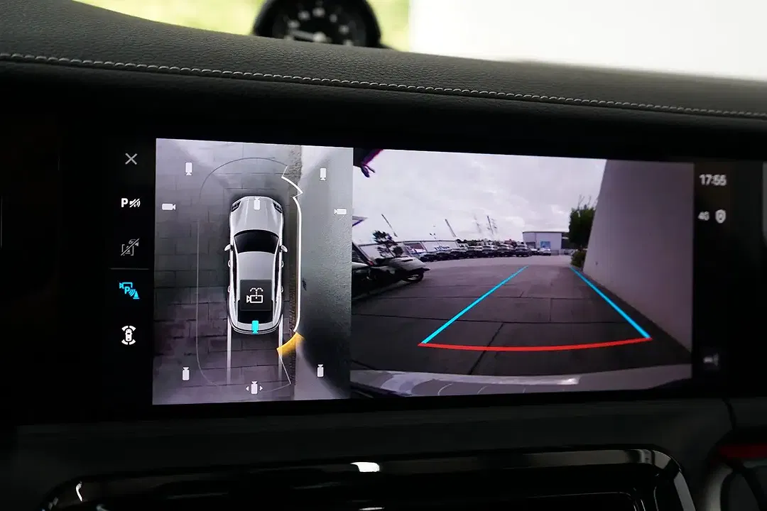 Porsche Panamera - Thumbnail 14
