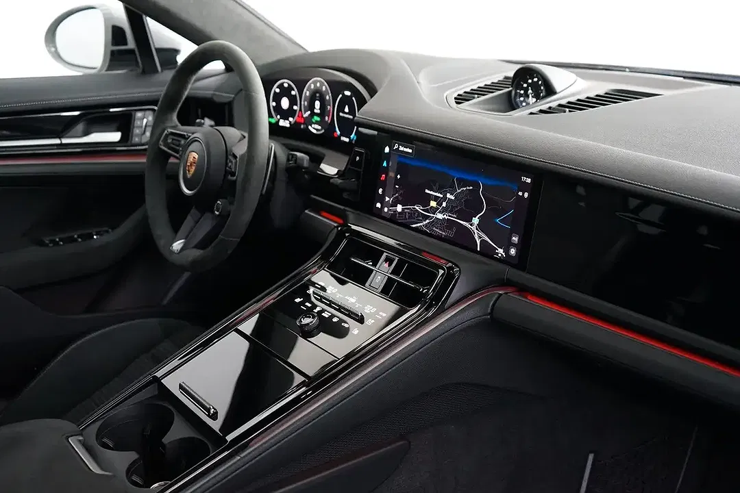 Porsche Panamera - Thumbnail 7