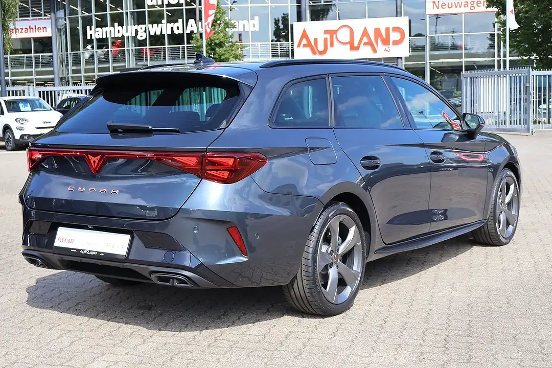 CUPRA Leon - Thumbnail 4