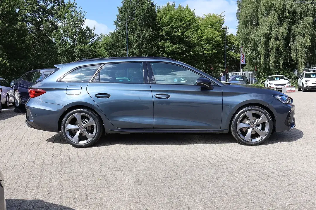 CUPRA Leon - Thumbnail 5