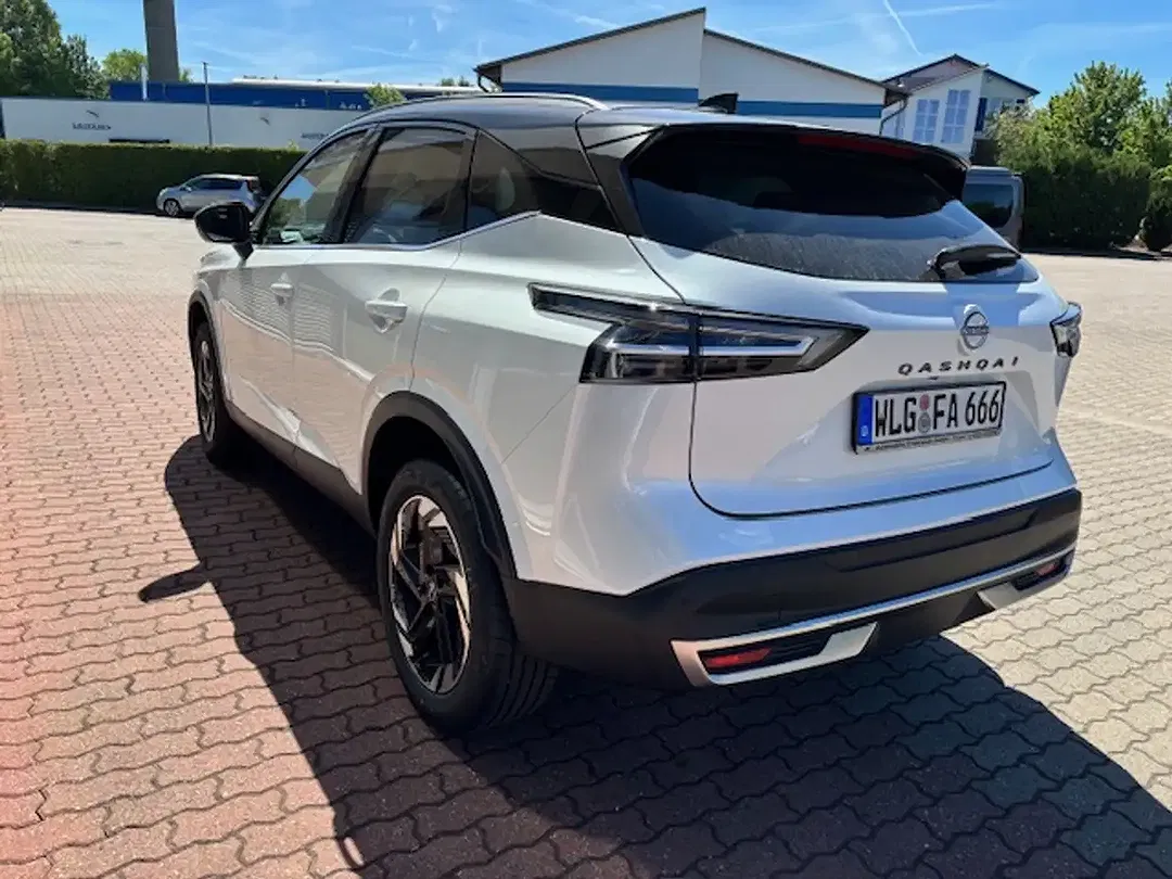 Nissan Qashqai - Thumbnail 6