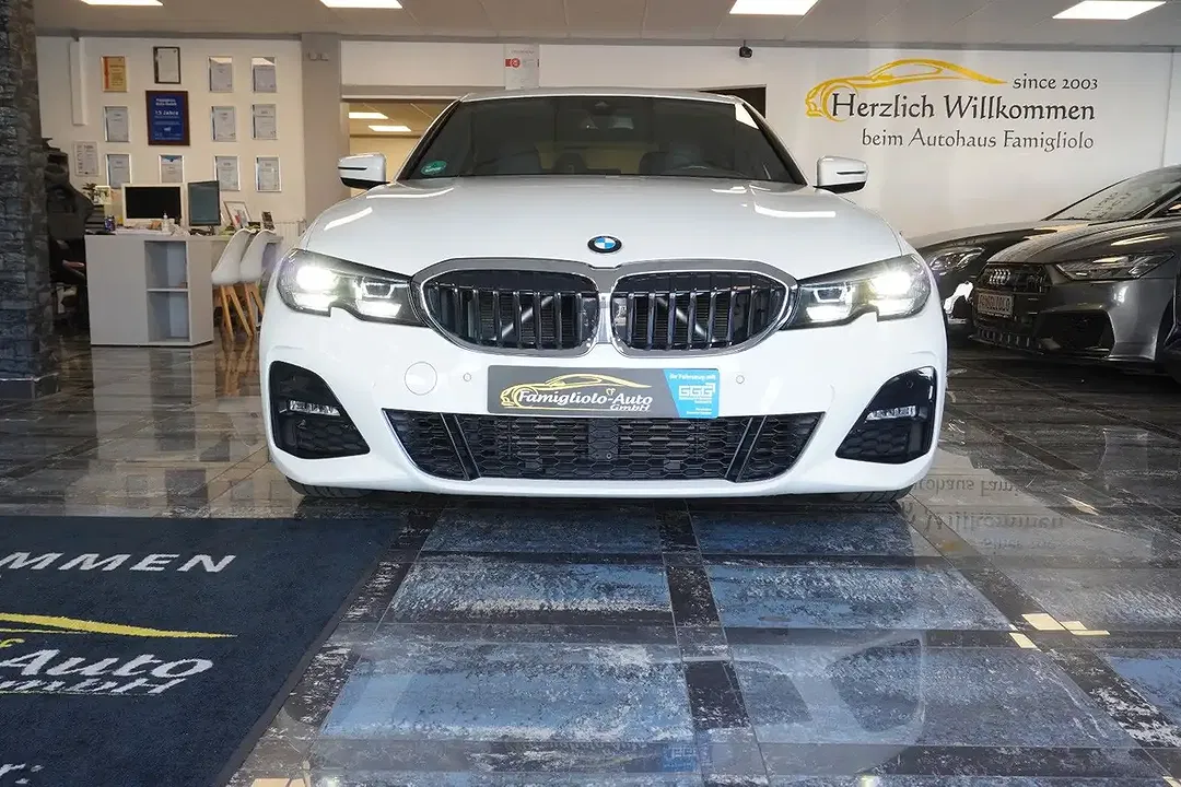 BMW 318 - Thumbnail 5