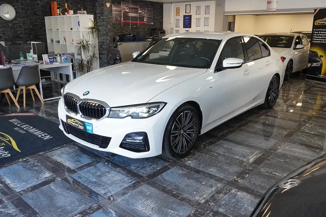 BMW 318 - Thumbnail 6
