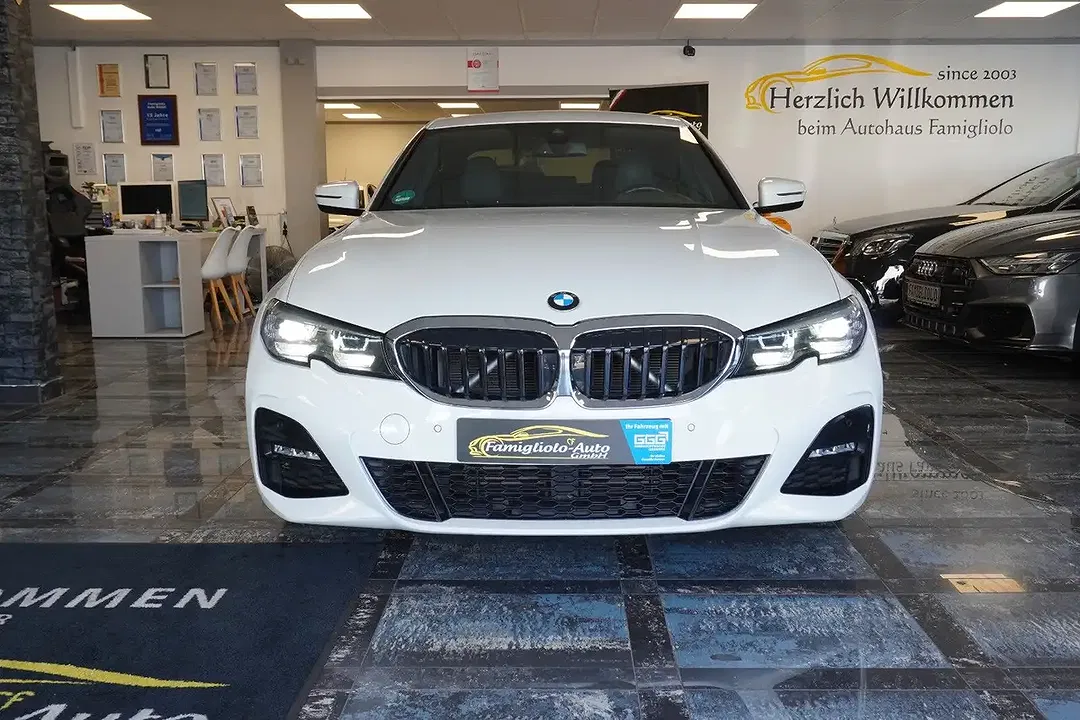BMW 318 - Thumbnail 7