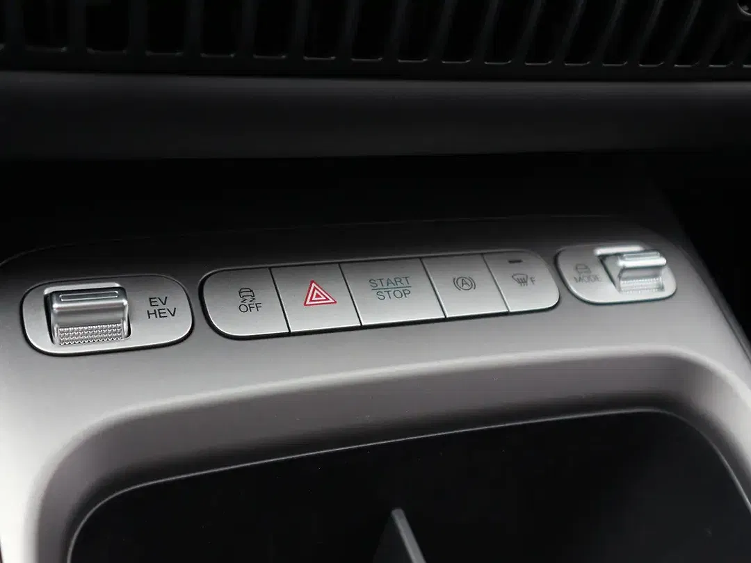 BYD Dolphin DM-i Comfort - foto 14