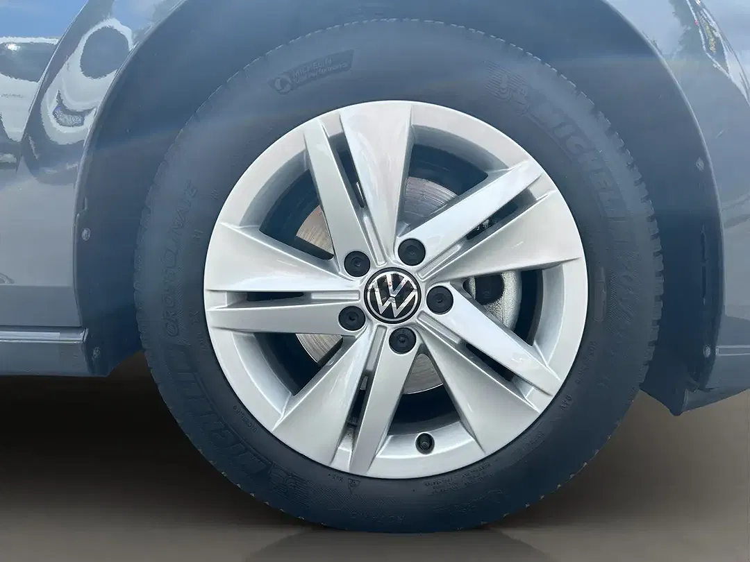 Volkswagen Golf - Thumbnail 15