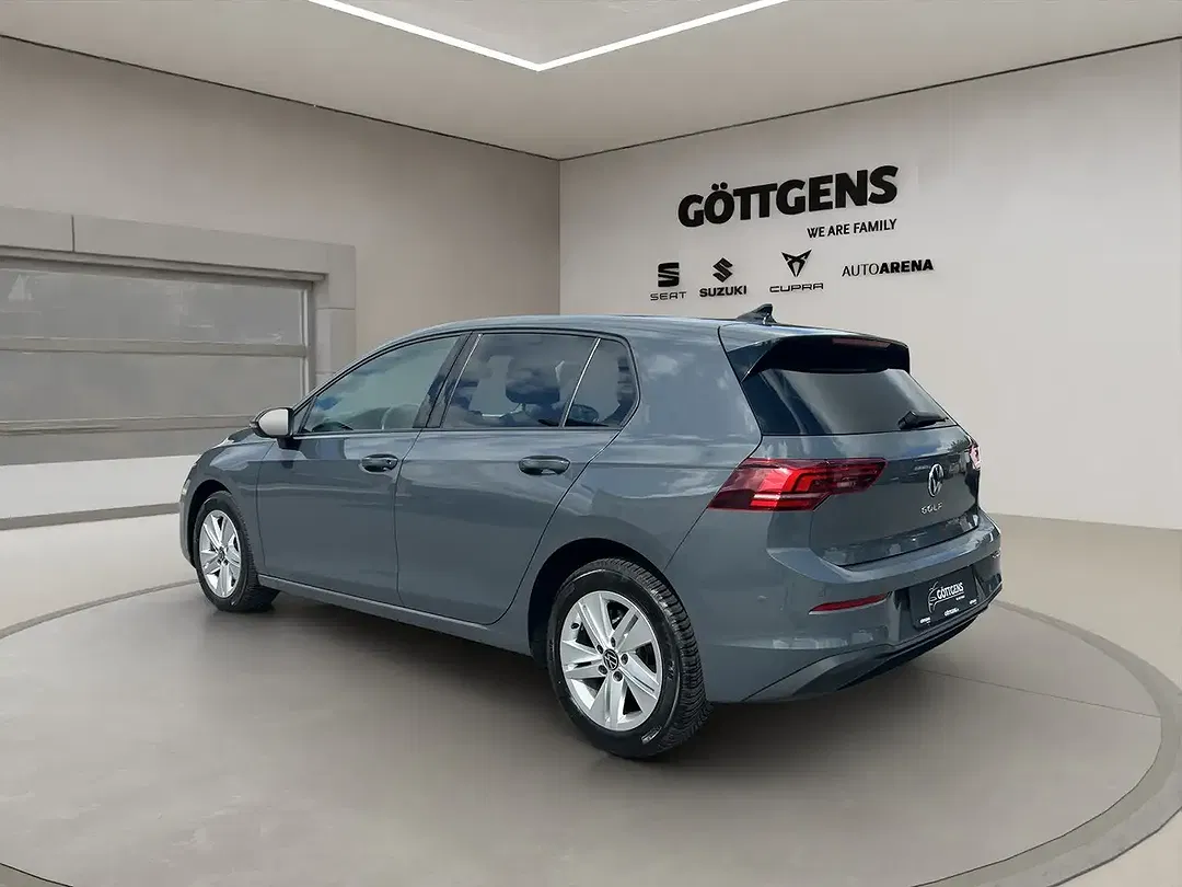 Volkswagen Golf - Thumbnail 3