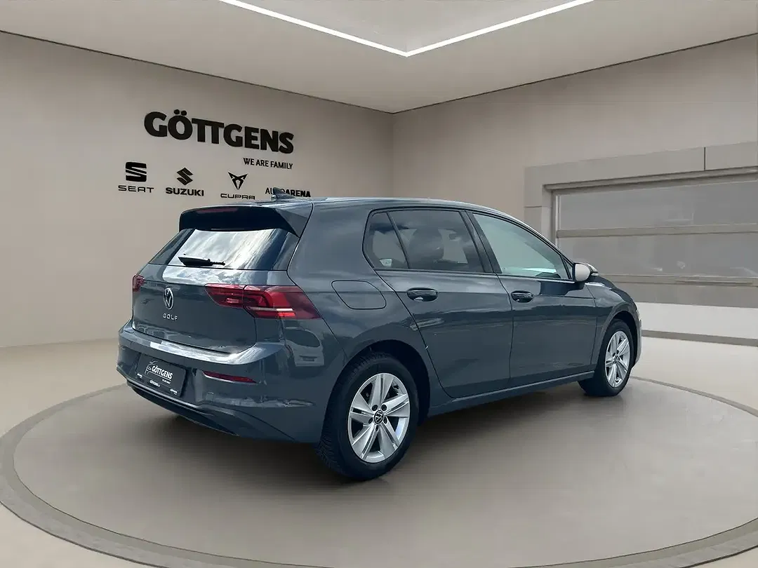 Volkswagen Golf - Thumbnail 4