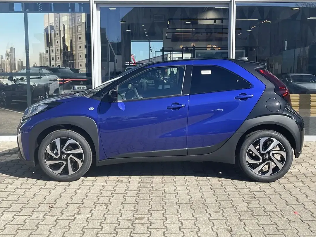 Toyota Aygo X - Thumbnail 6